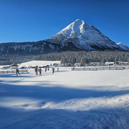 Alpenlandhaus Menardi Seefeld in Tirol Exterior foto