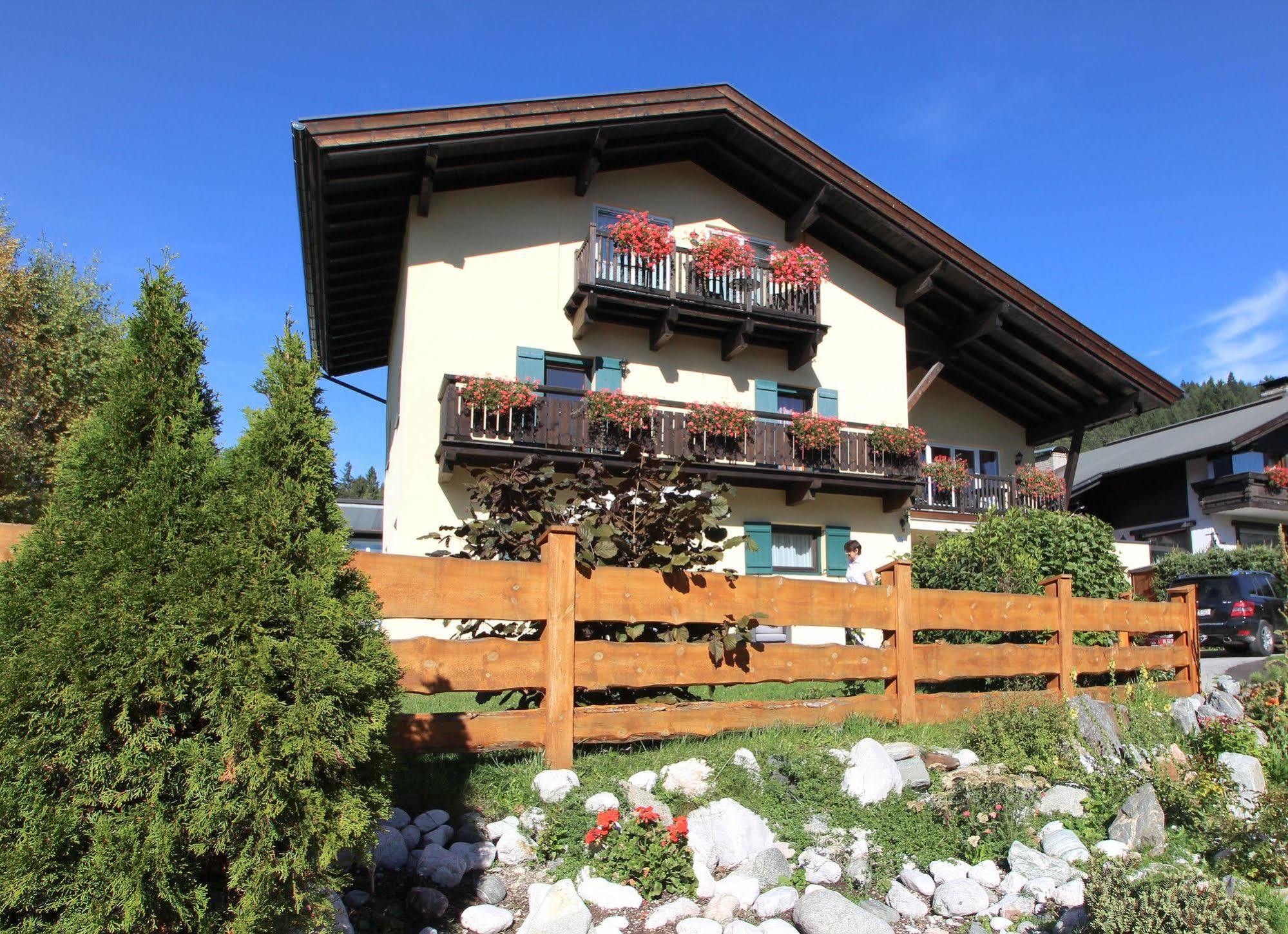 Alpenlandhaus Menardi Seefeld in Tirol Exterior foto